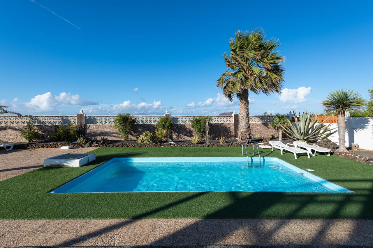 Homeforguest Apartment With Pool And Terrace 1 Min From The Beach Corralejo Ngoại thất bức ảnh