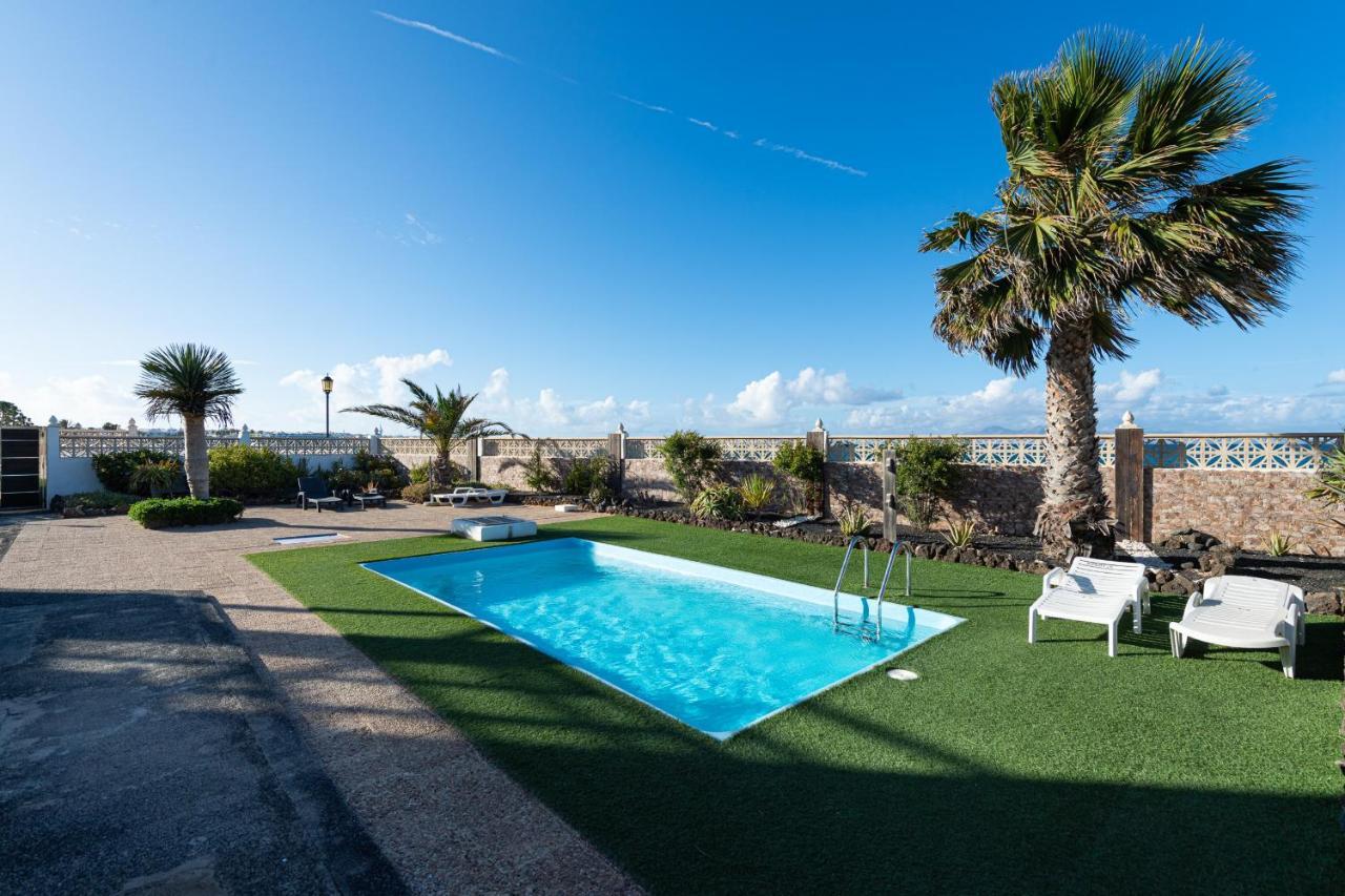 Homeforguest Apartment With Pool And Terrace 1 Min From The Beach Corralejo Ngoại thất bức ảnh